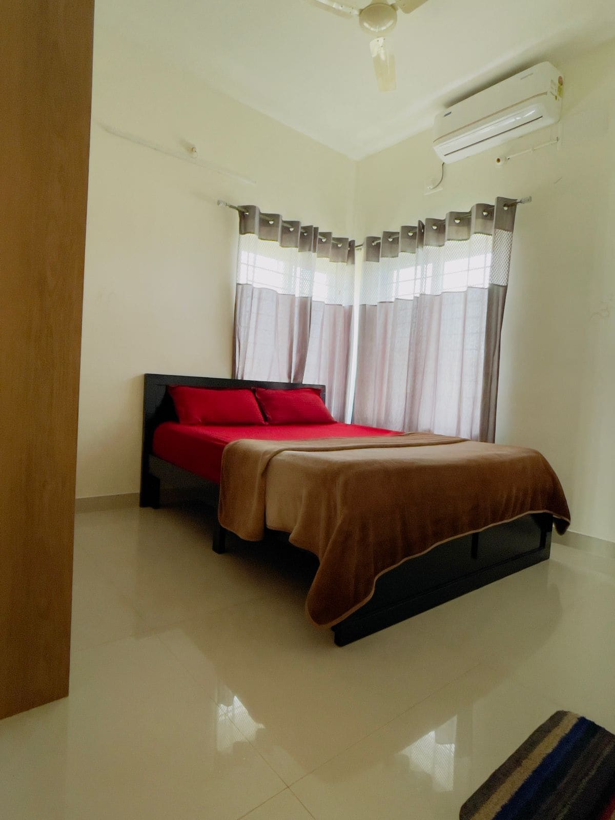 NEST SERVICE APARTMENT - Tap to explore photos