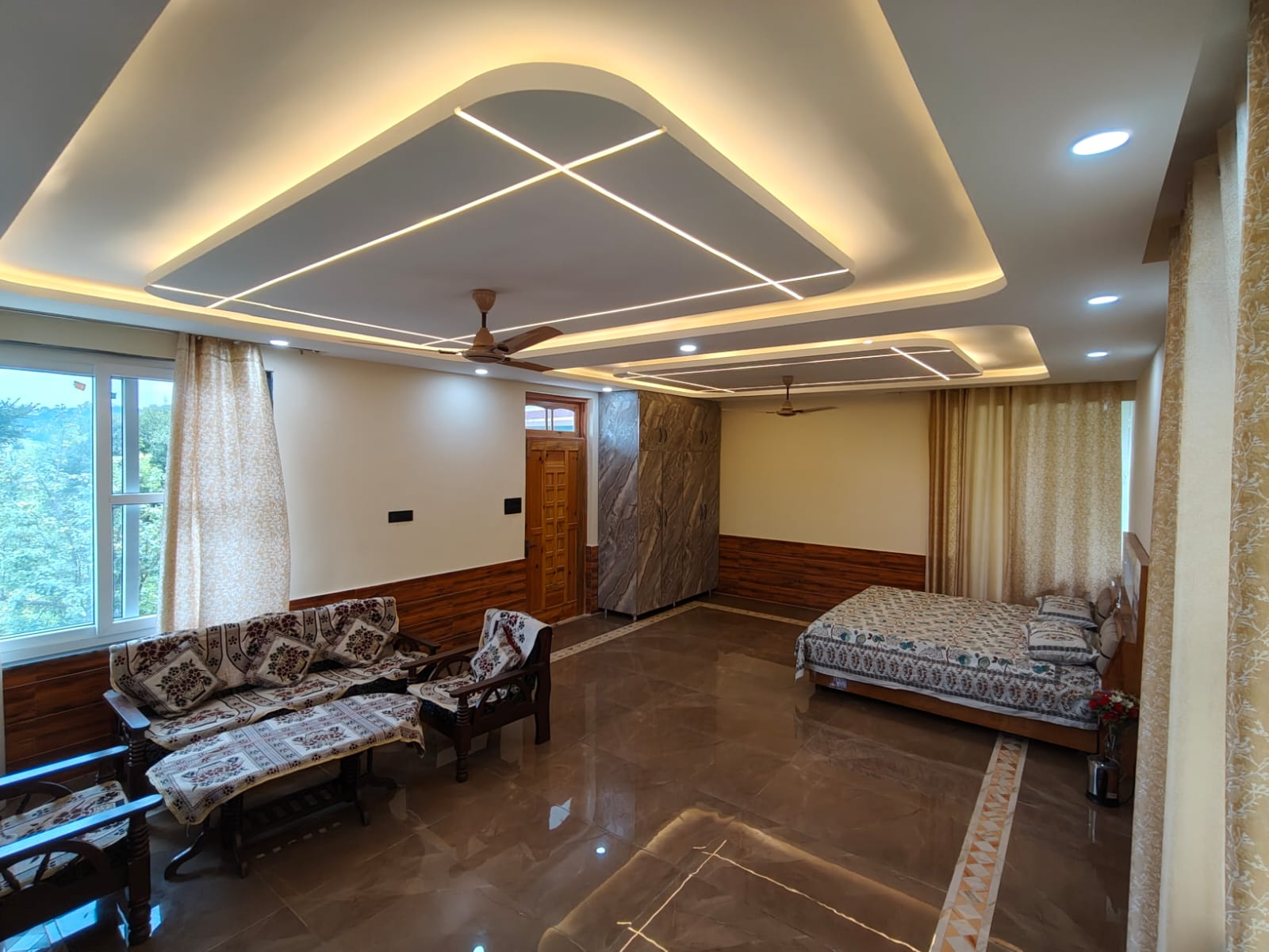 Main gallery