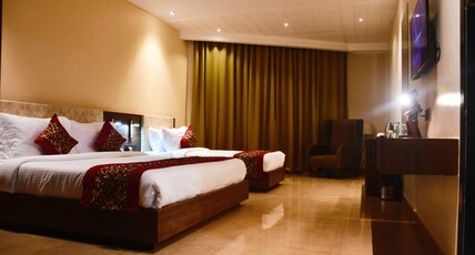 ATITHI CONTINENTAL Room Type - EXECUTIVE ROOM