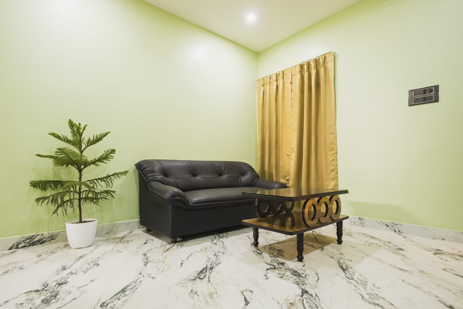 LOTUS LEAF GUEST HOUSE | Guwahati - Tap to explore photos