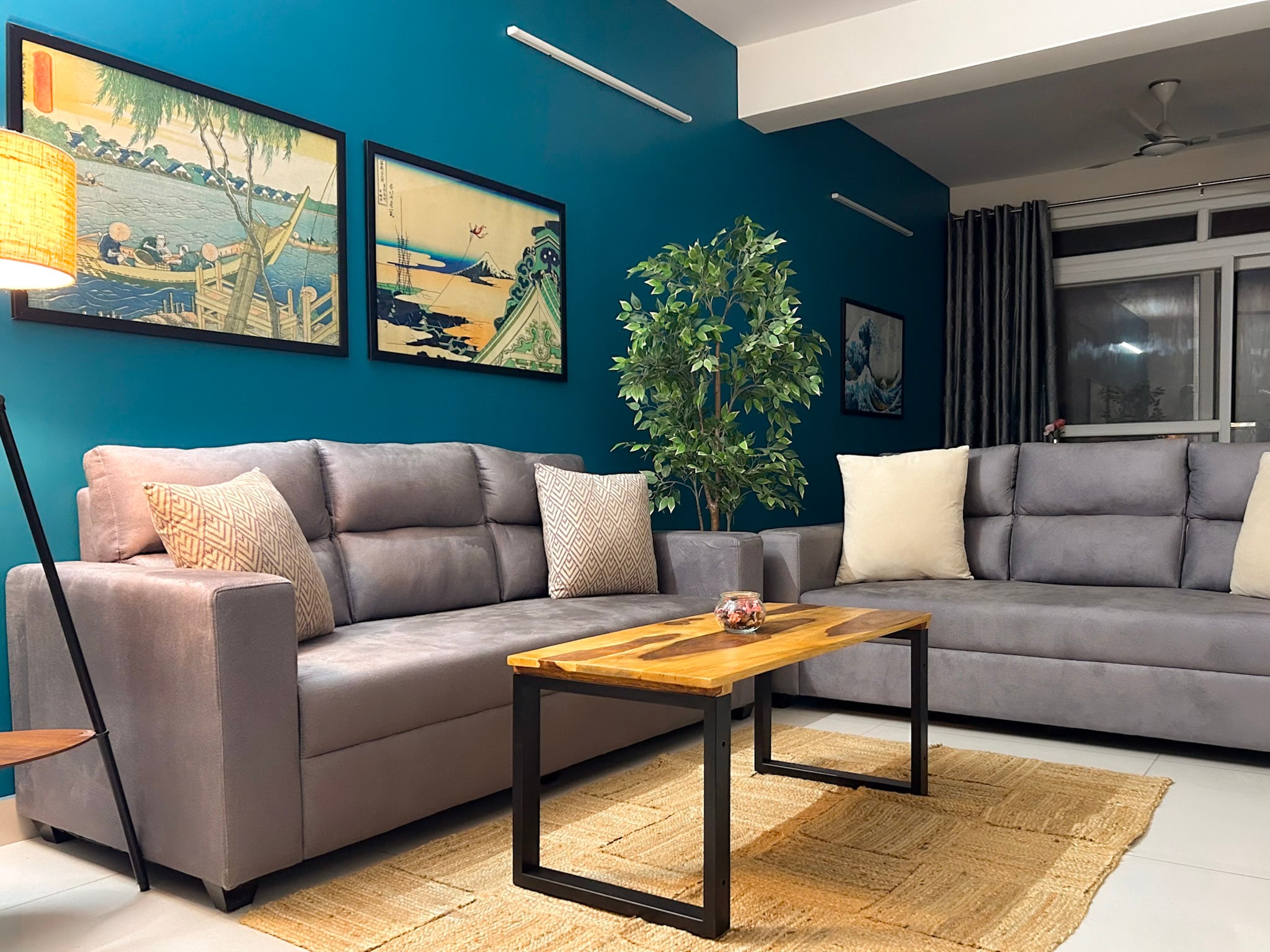 Kalyan Nagar 1 & 2 BHK Serviced Apartments with Balcony & Parking | Unreal Living - Tap to explore photos