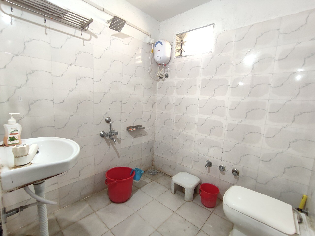V J Homestay - Tap to explore photos