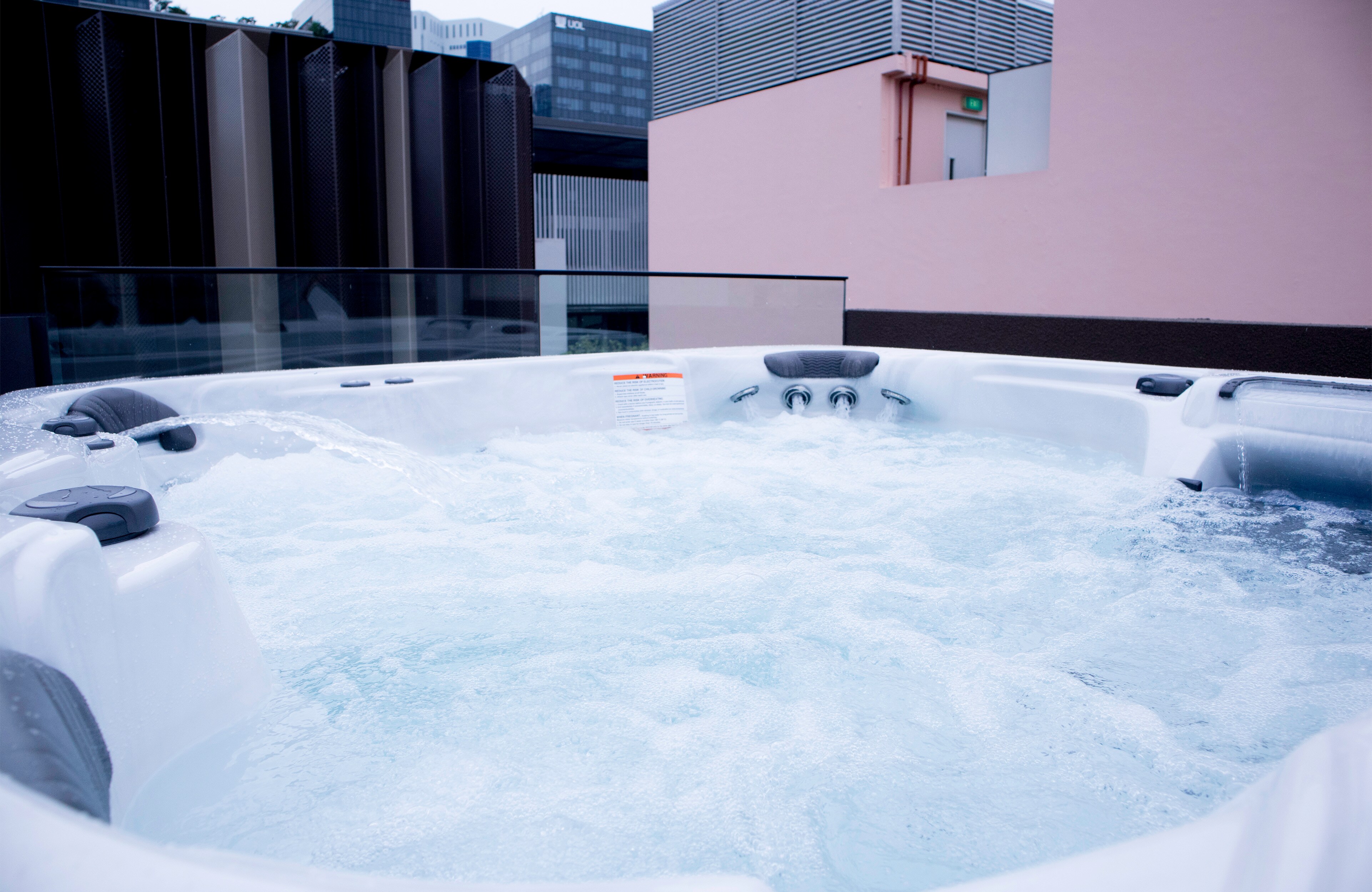 HOTEL NUVE ELEMENTS - Tap to explore photos