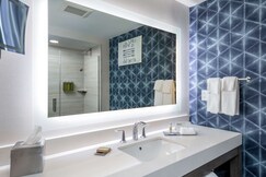 DoubleTree by Hilton Hot Springs