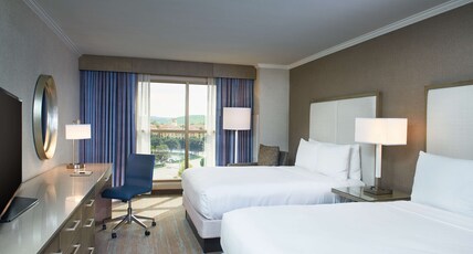 DoubleTree by Hilton Irvine - Spectrum Room Type - 2 QUEEN BEDS NONSMOKING