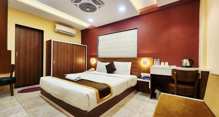 THE AVENUE HOTEL@Ballygunge Room Type - Superior King Room With Free Wifi