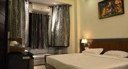 Hotel Aakash Room Type - Deluxe Room