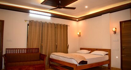 Elegance Homestay Room Type - Estate View Cottages
