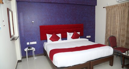 Hotel Tawfeeq Palace Room Type - DELUXE ROOM WITH AC