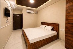 Hotel O  Blue Hills