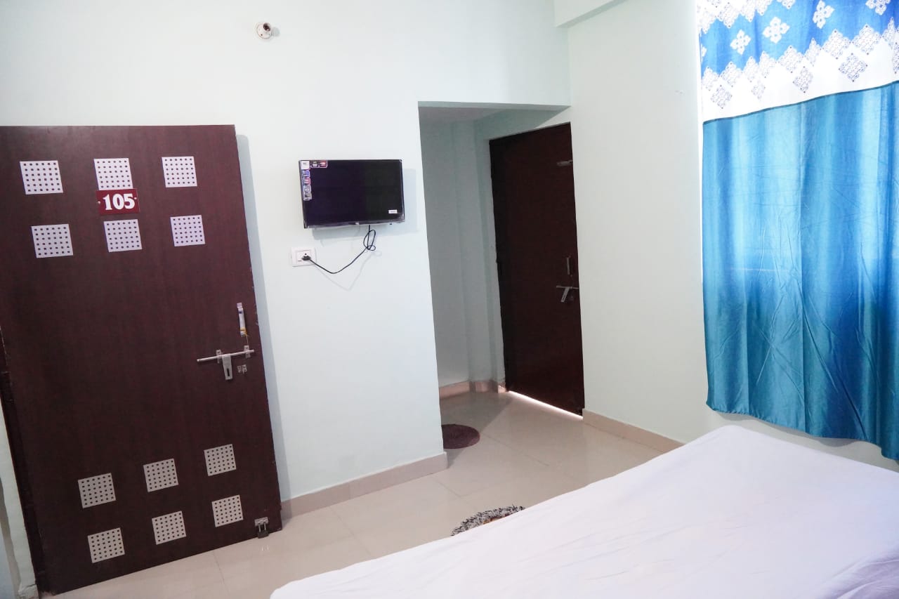 UTKARSH GUEST HOUSE - Tap to explore photos