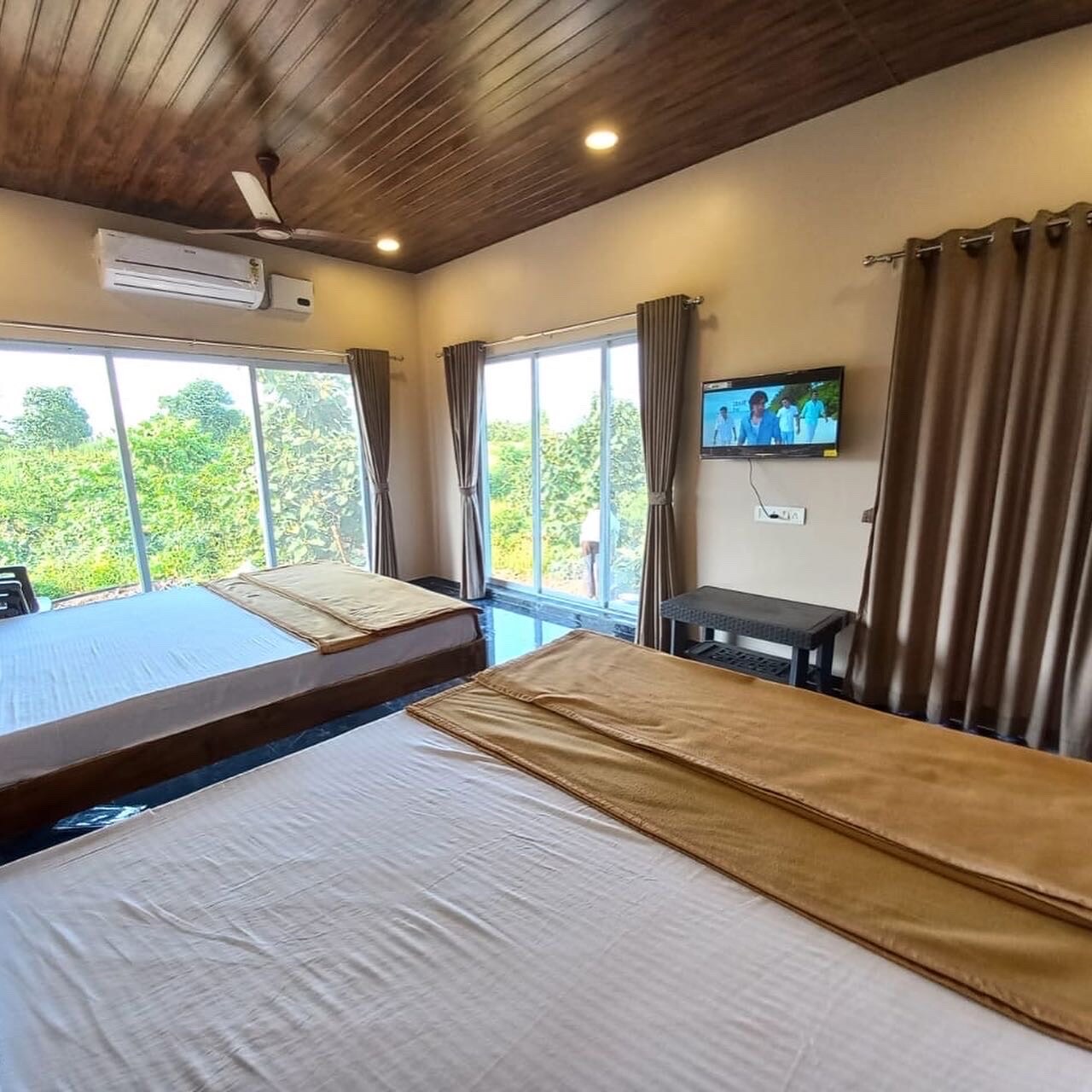 Utkarshas Resort - Tap to explore photos