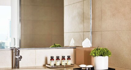 Pullman Doha West Bay Room Type - SUPERIOR EXECUTIVE ROOM, 1 King Size Bed, Lounge Access, Spacious Bathroom and Workstation Pullman Doha West Bay Room Type - SUPERIOR EXECUTIVE ROOM, 1 King Size Bed, Lounge Access, Spacious Bathroom and Workstation