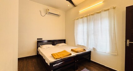 Fort Divine Room Type - Deluxe Twin AC Room(Blue)
