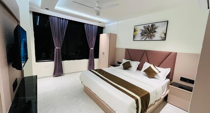 Hotel Pacific Regency Room Type - Deluxe Room
