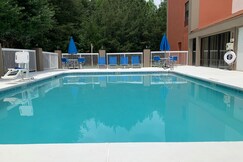 Holiday Inn Express HILLSBOROUGH (DURHAM AREA)