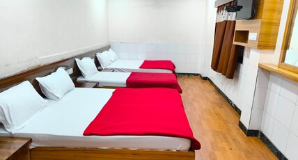 Hotel Sai Ashish Room Type - 5 Bed Non-Ac