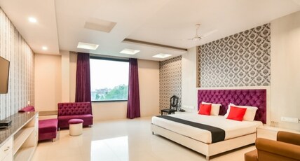 Hotel Royal Akshayam Room Type - Super Deluxe Room