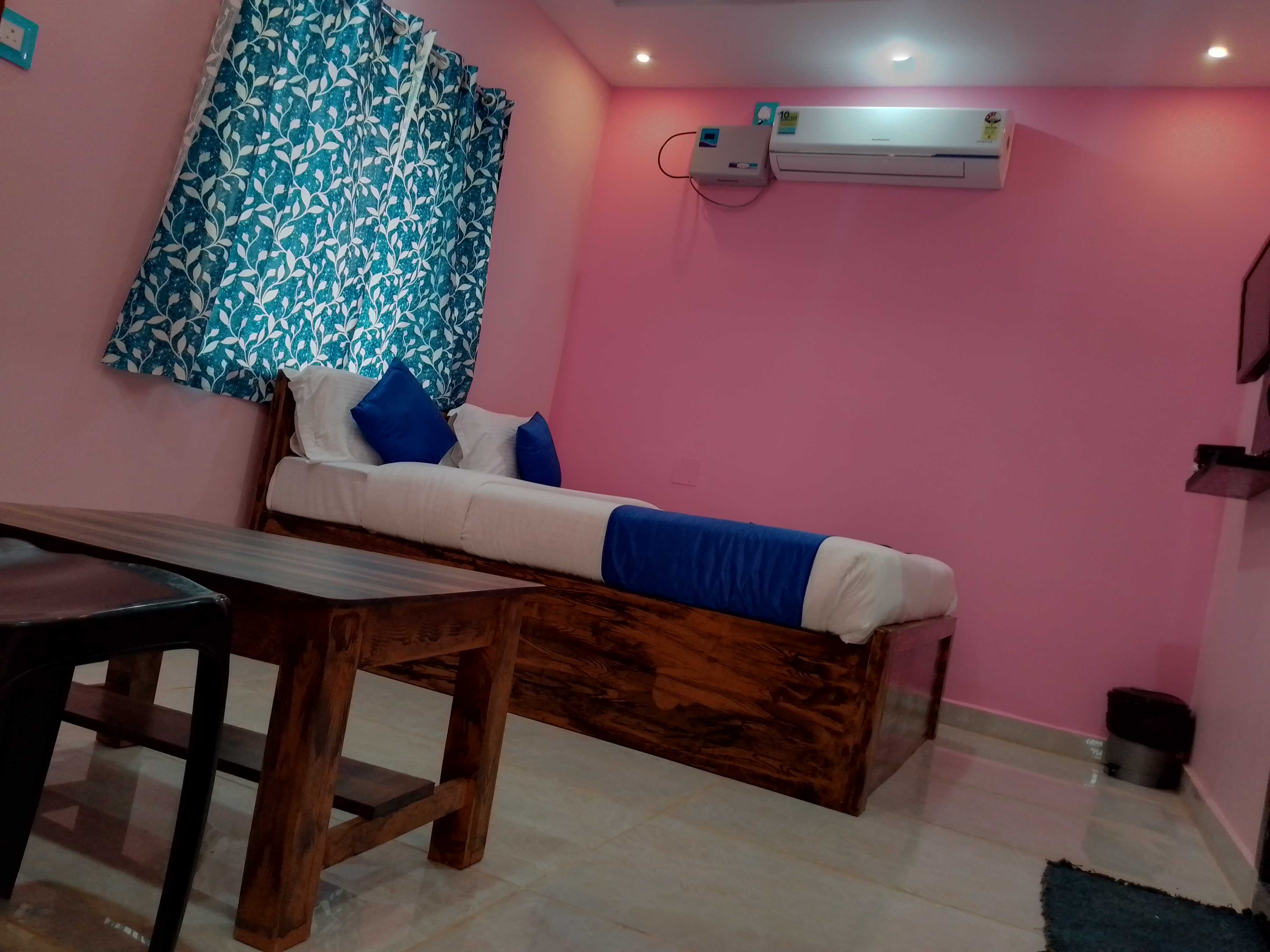 Super Hotel O Kalinga Inn - Tap to explore photos