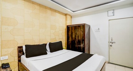 Super Collection O Hingna Road Room Type - Classic with Balcony