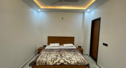 Sawra Mahal Room Type - Standard Room with Air Conditioning