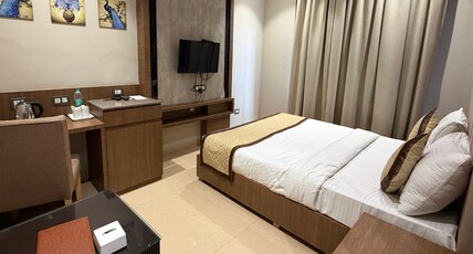 Hotel Cloud 9 Room Type - Premium Room