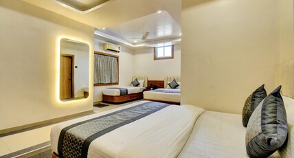 Hotel Sai Galaxy Inn Room Type - 5 Bed Non AC Room