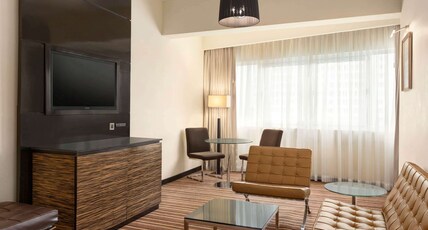 Ramada by Wyndham Colombo Room Type - 1 King Bed Suite