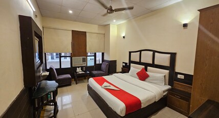 Hotel City Paradise Room Type - Super deluxe room with CITY VIEW