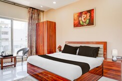 Collection O Varsoli Uptown formerly Carmello & Othelo Villas