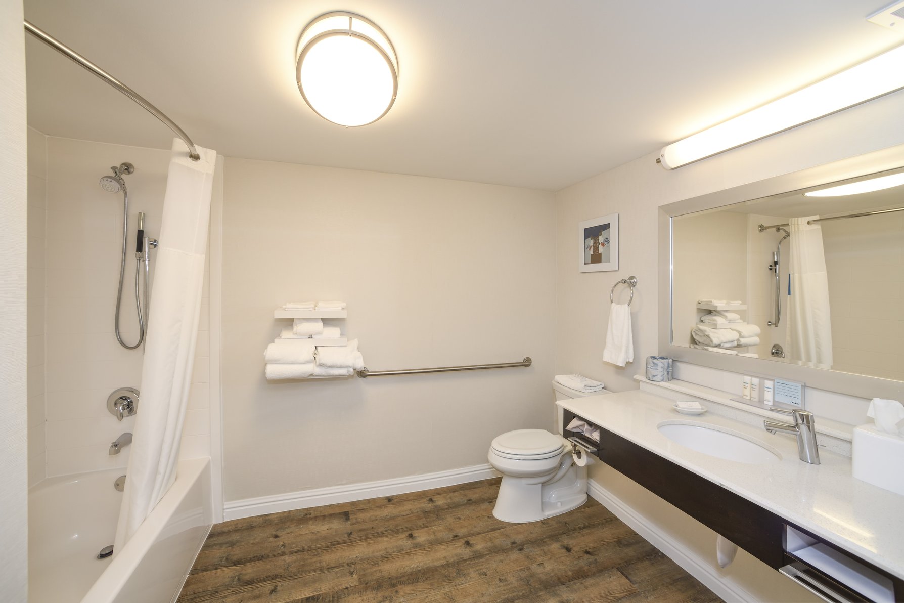 Hampton Inn Cincinnati Eastgate - Tap to explore photos