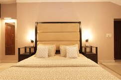 Sliceinn Hibiscus Entire 3BHK Indiranagar