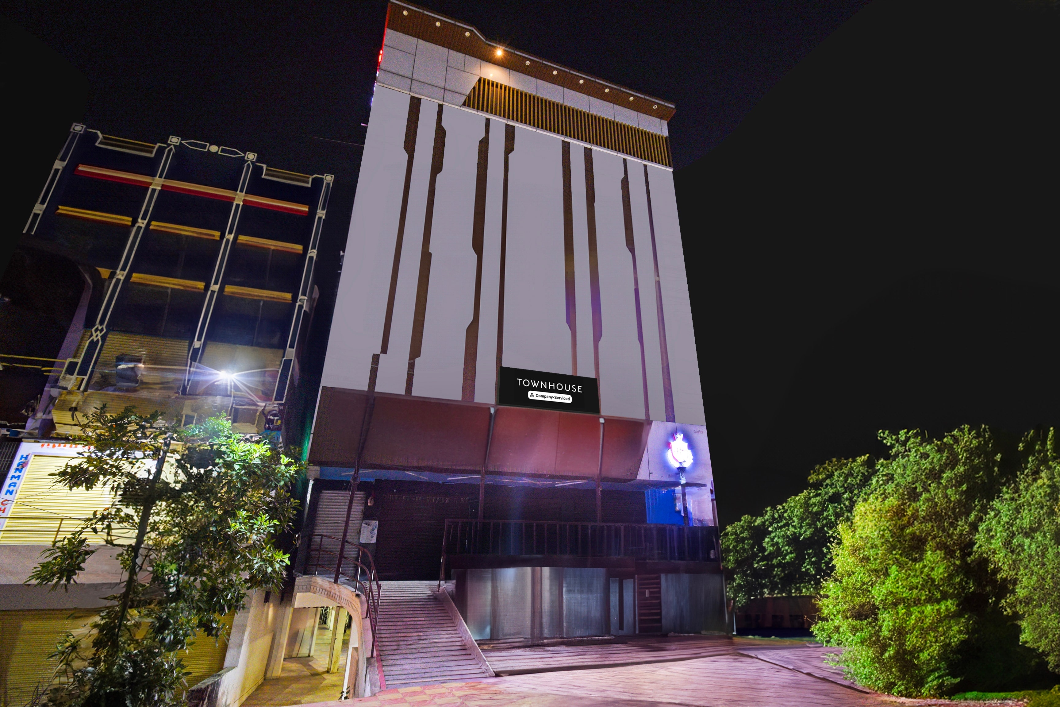 Super Townhouse Mancherial - Tap to explore photos