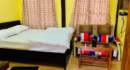 MISTY MOUNTAINS HOME STAY Room Type - Bedroom 2
