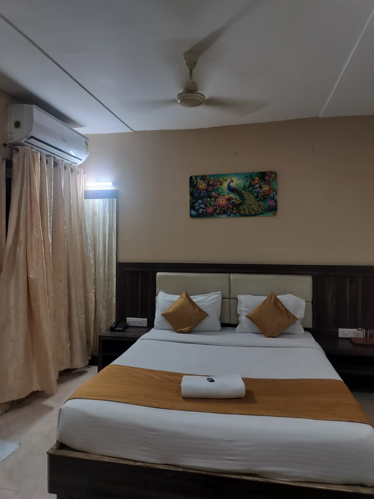 Hotel Mahabir Galaxy - Tap to explore photos