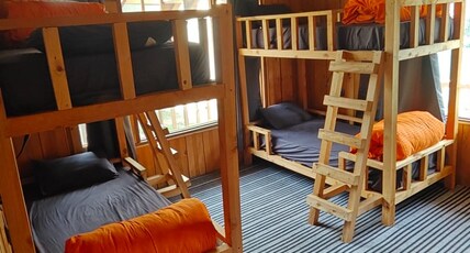 Kath Kuni Cafe & Stay Room Type - Bed in 4 Bed Mixed Dorm | Attached Washroom