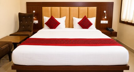 Hotel The Venus Room Type - Deluxe Room with King Size Bed