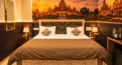Anjaneya Dham Homestay In Front Of Hanuman Garhi Room Type - Super Deluxe Room