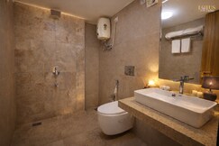 Lotus Hotel & Resort