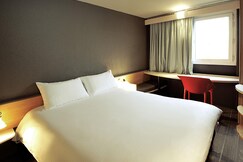 Hotel ibis Nemours