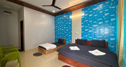 Nilaya Hills Resort 150 Mtrs From Sirsi Helipad Room Type - Deluxe Bedroom