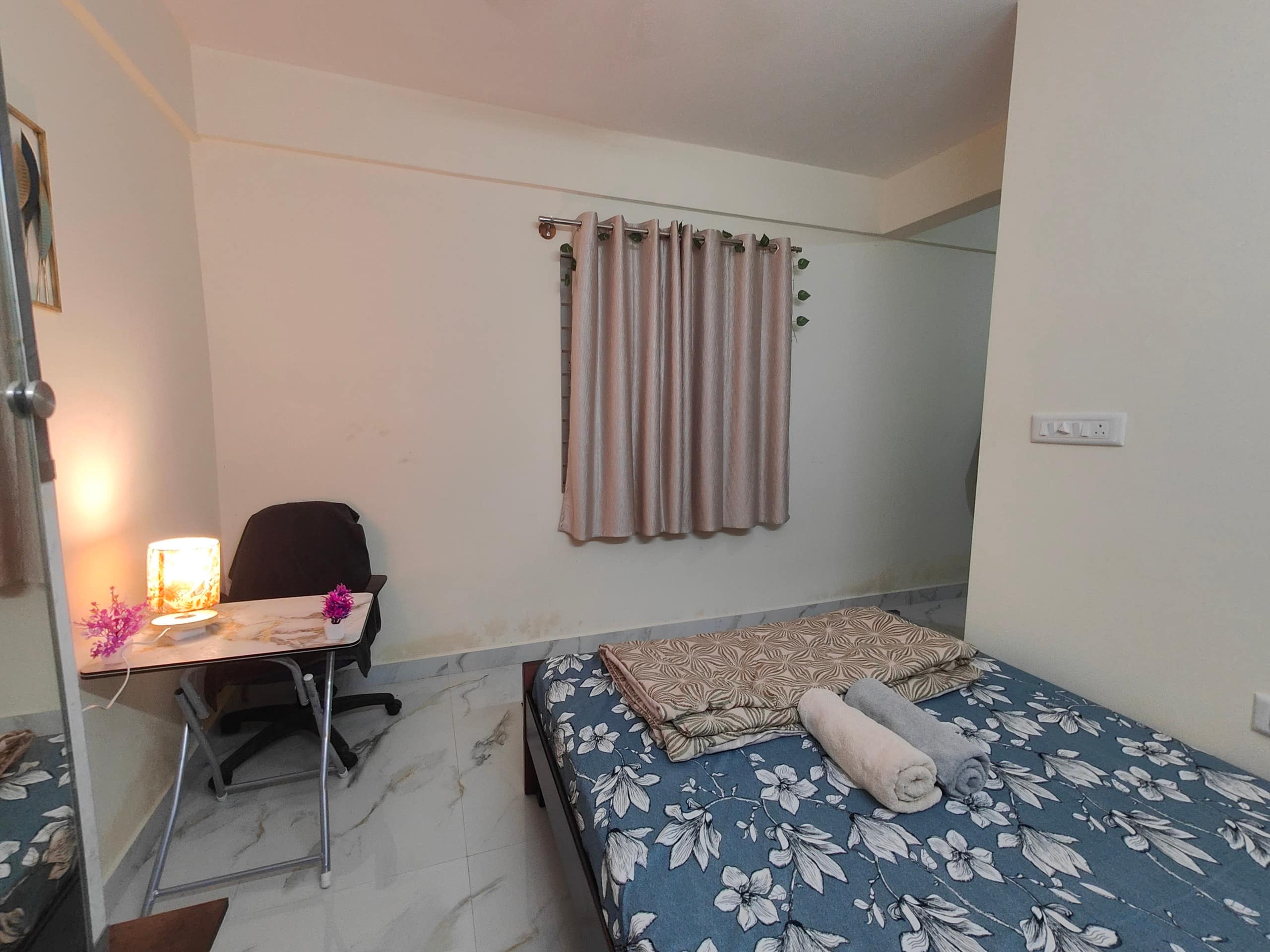Modern Studio Apartment near HSR & SJR Road - Tap to explore photos