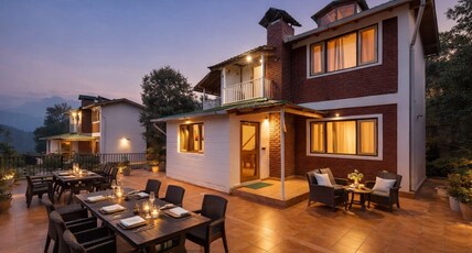 Pet-Friendly 2BHK w mountain view | Dream Cottage (1) by RoamHome Room Type - Pet-Friendly 2BHK w mountain view | Dream Cottage (1) by RoamHome