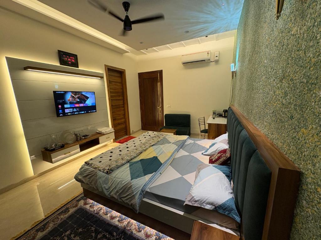 Awesome HomeStay - Tap to explore photos