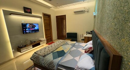 Awesome HomeStay Room Type - Deluxe Double Room with Balcony