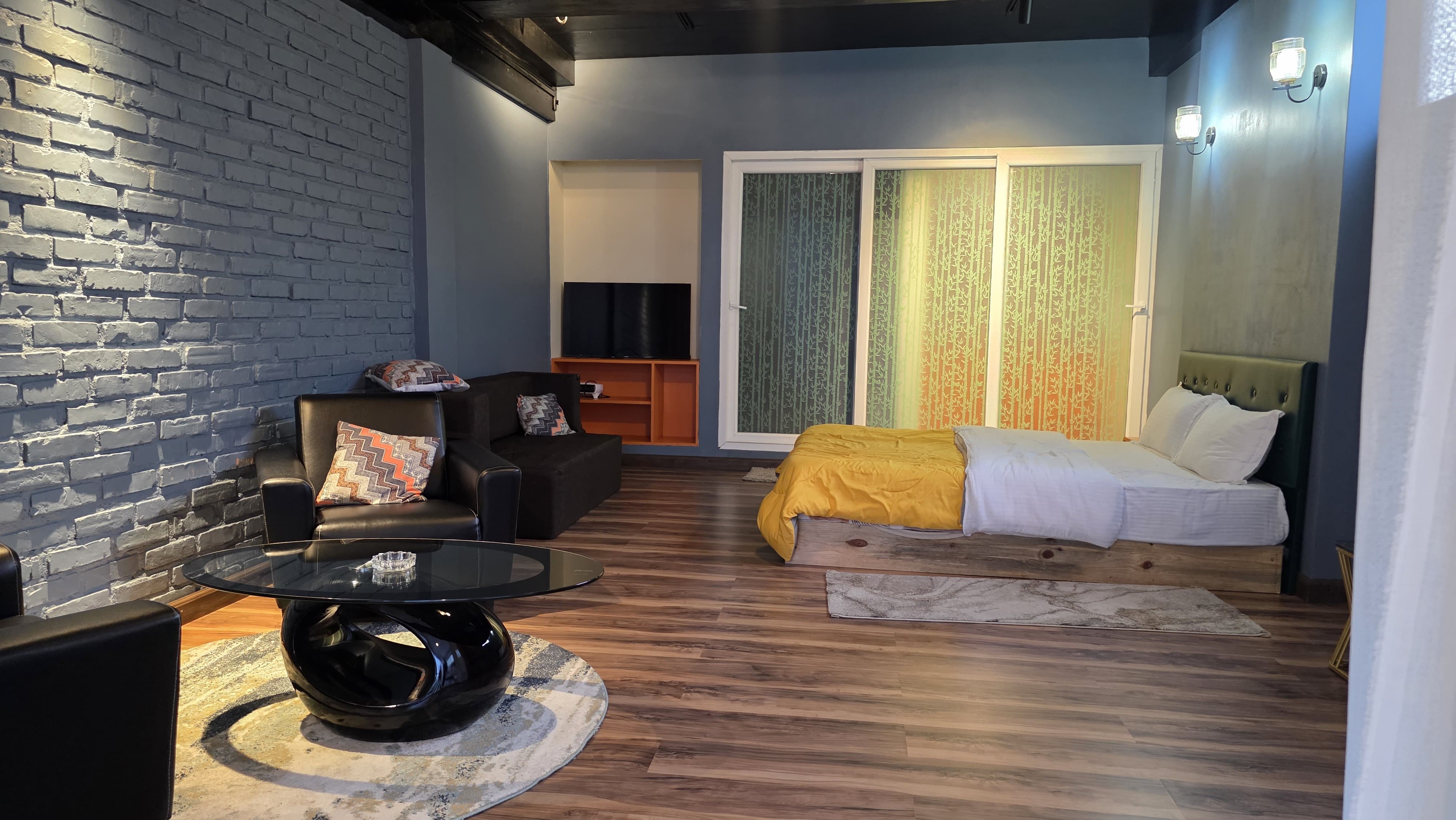The Annexe Studio | A Peaceful Escape - Tap to explore photos