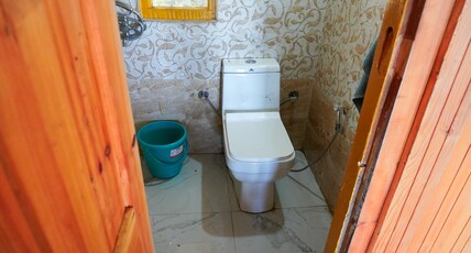 Himalayan HomeStay Room Type - Deluxe Private Room w Attached bathroom
