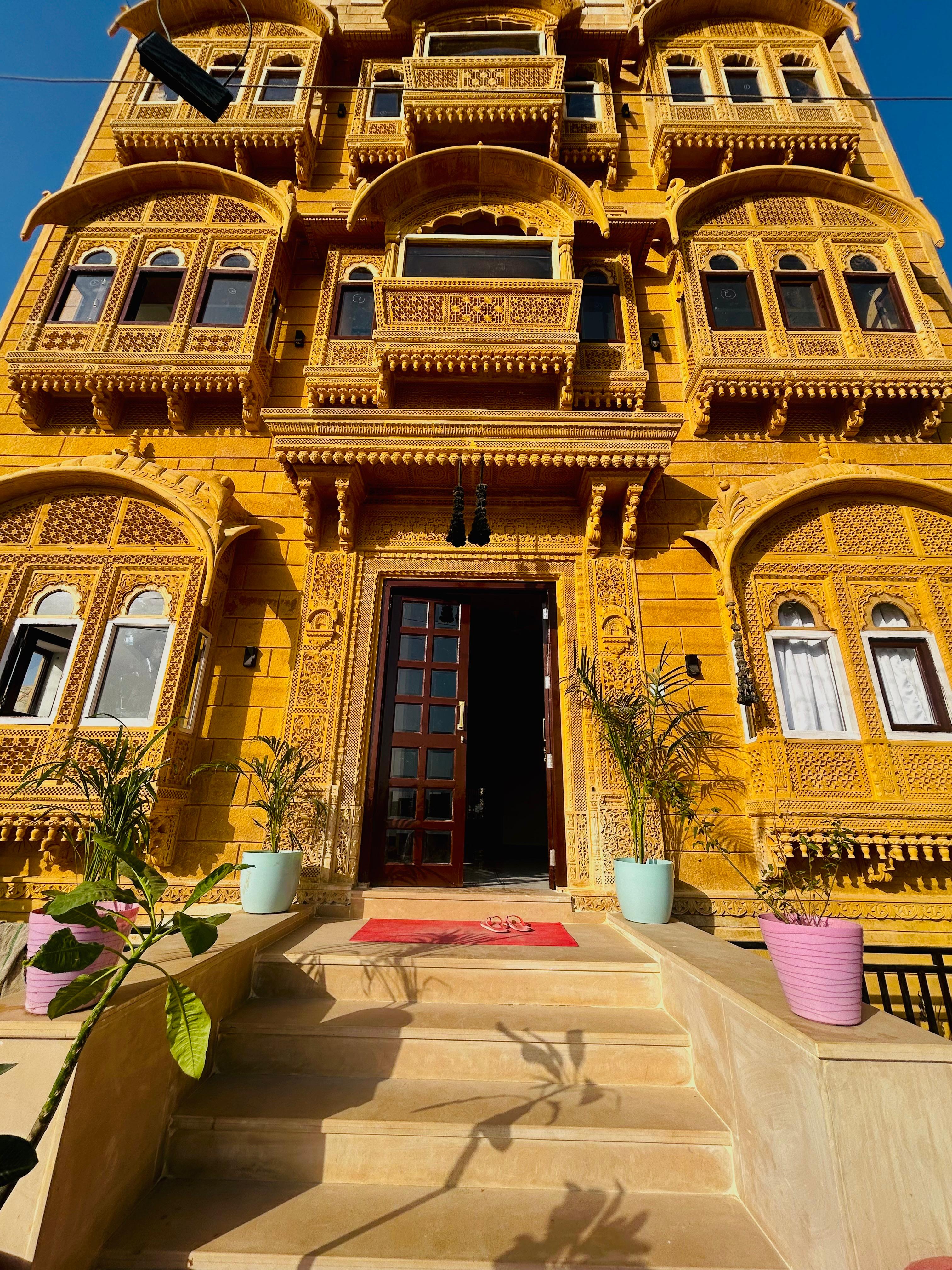 Hotel Narpat Garh Palace - Tap to explore photos