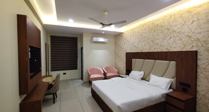 Hotel MG 64 Prime Room Type - Super Deluxe Room