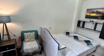 House near sangam jhusi prayagraj Room Type - 2×Bedroom ( Combo 1)